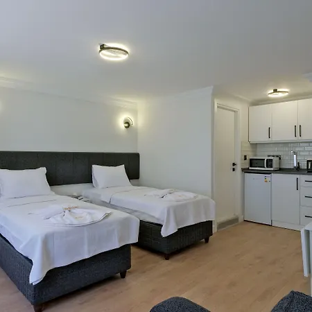 Miralya Hotel *
