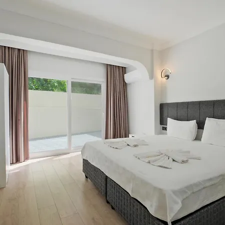 Hotel Miralya